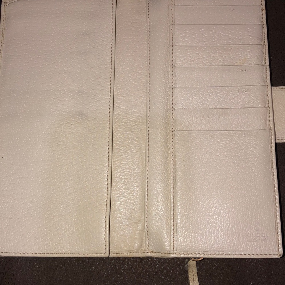 Authentic Gucci wallet - Picture 6 of 8